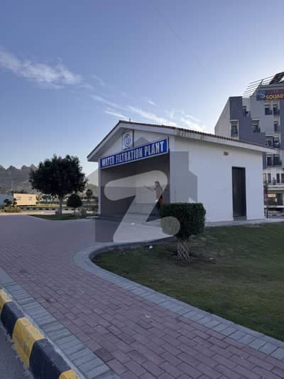 1 Kanal Plot Main Double Road Block A For Sale image 1